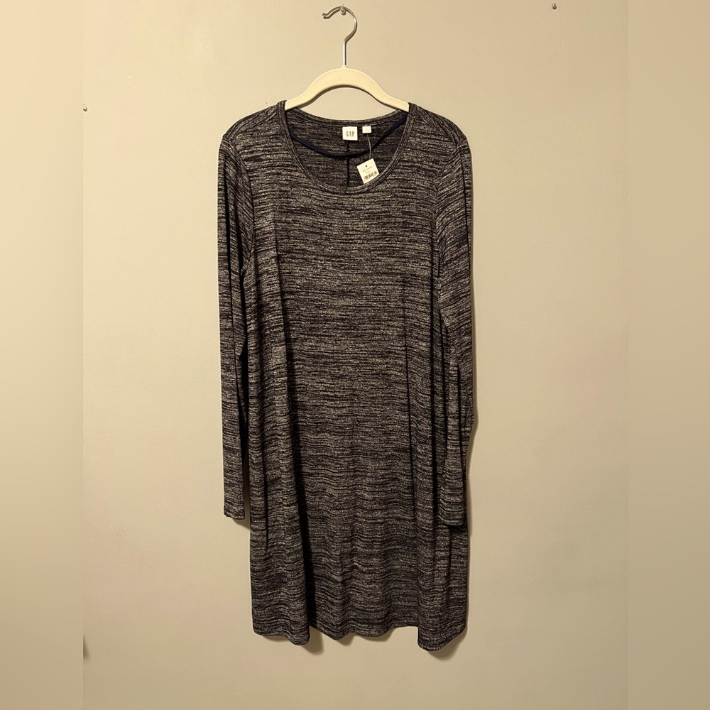 Gap dress never worn